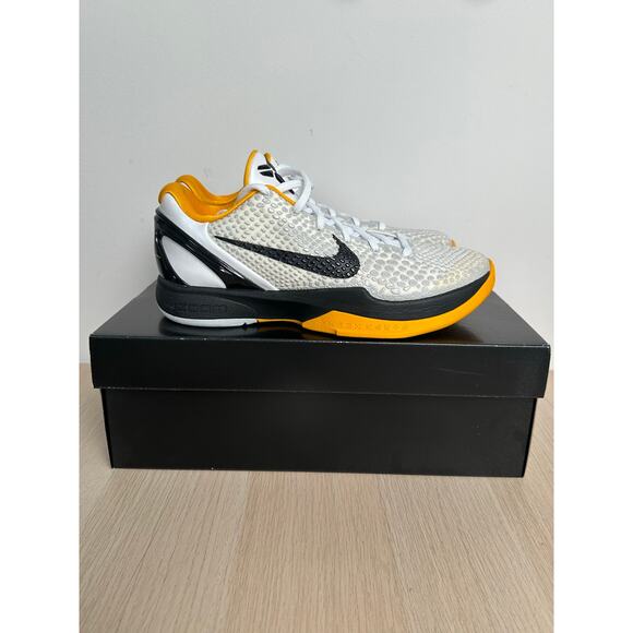 Kobe 6 Protro Playoff Pack Del Sol Sneaker- Size 7.5M - NEW